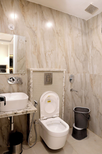 Bathroom, Hotel Boss In opposite New Delhi station, Delhi