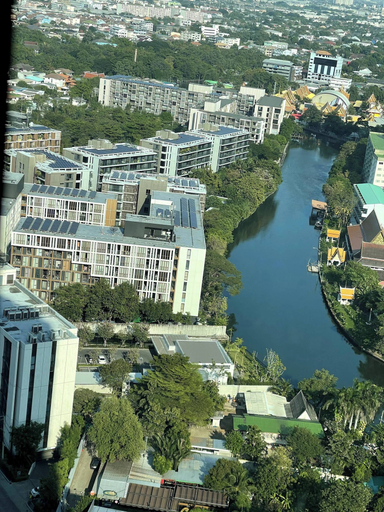 Aerial view 2, Octopus Suite on Highrise, Skytrain, Fast Wifi and AC, Wattana
