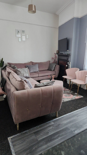 Living room 5, Glamsflat Troccadero, Wolverhampton