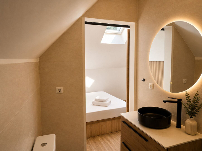 Bathroom 3, Collection Las Ventas, Madrid