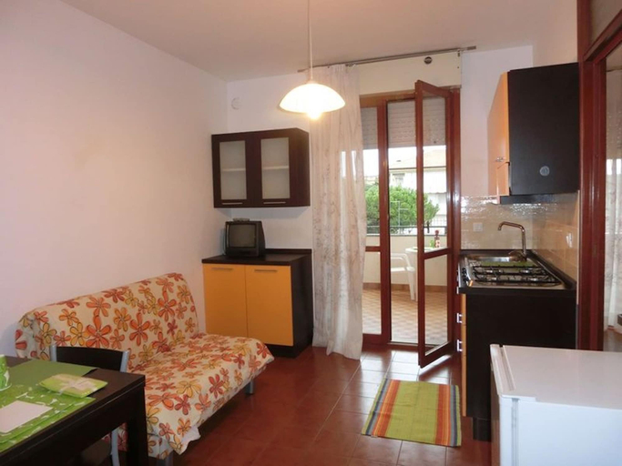 Dining room 4, Comfortable Flat Next to the Beach-beahost, Venezia