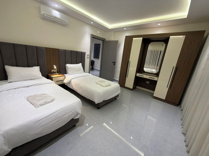 Room 2, 301 JRE 2bedr Rooftop With Beautiful View, Wadi Essier