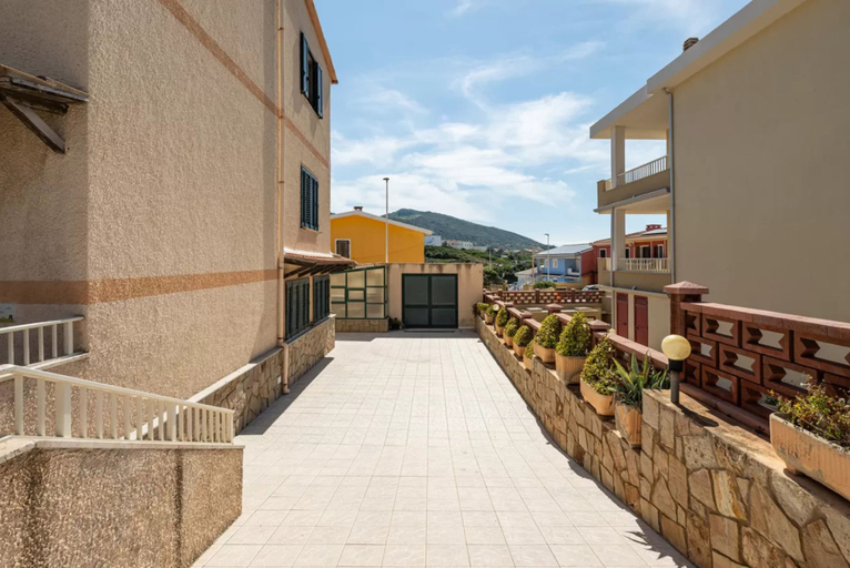 Others 3, Large seaside apartment with patio, Sassari