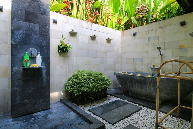 Bathroom 4, Vss-ubud Ricefield -ac-3bd-3bth-pool-b&b-internet, Gianyar