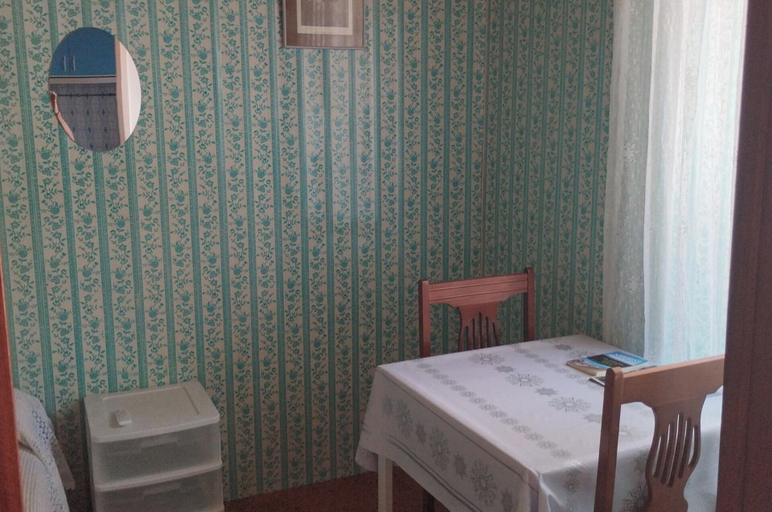 Interior, 3 Bed House Sleeps 6 Pet-friendly With Terrace, A Coruña