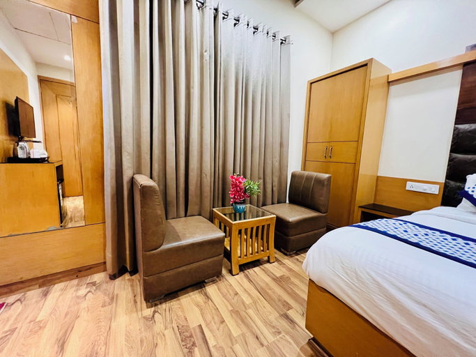 In-room dining 2, THE KING HAWK Nearby GOLDEN TEMPLE, Amritsar