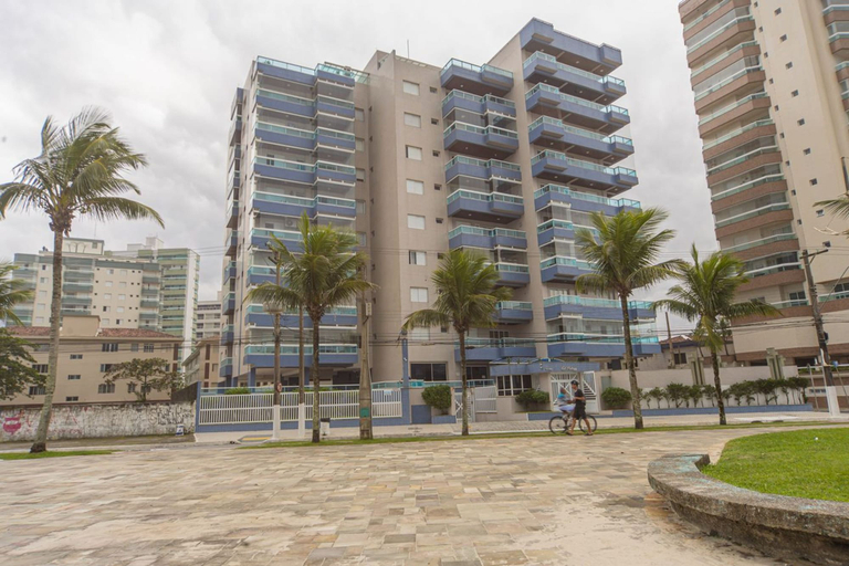 Room 5, Apto com Varanda e Vista Mar Para 6 Vila Cai ara, Praia Grande