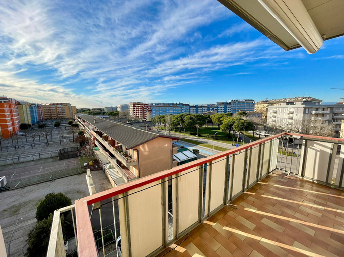 Balcony, Luminous Flat With a Spacious Terrace, Venezia
