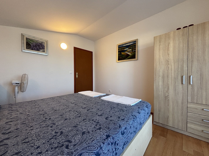 Room 2, Charming Apartment Secret Garden, Preko