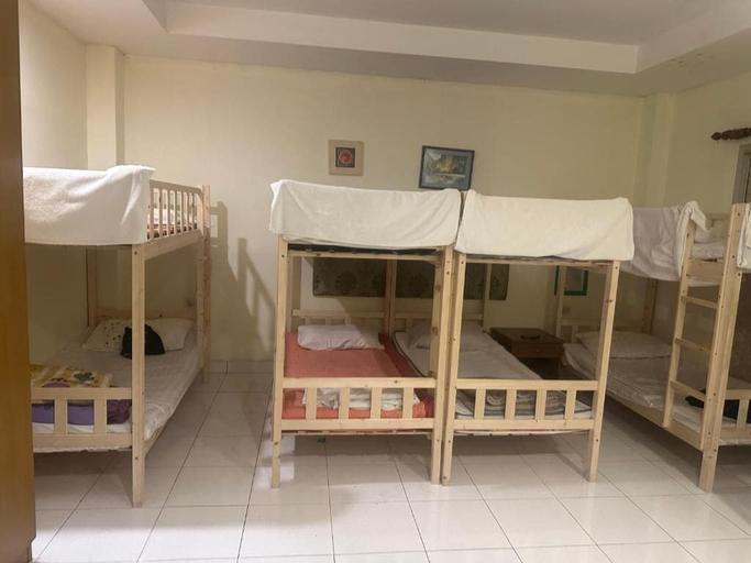 Room 5, Bursa Hotel, Phuket Island