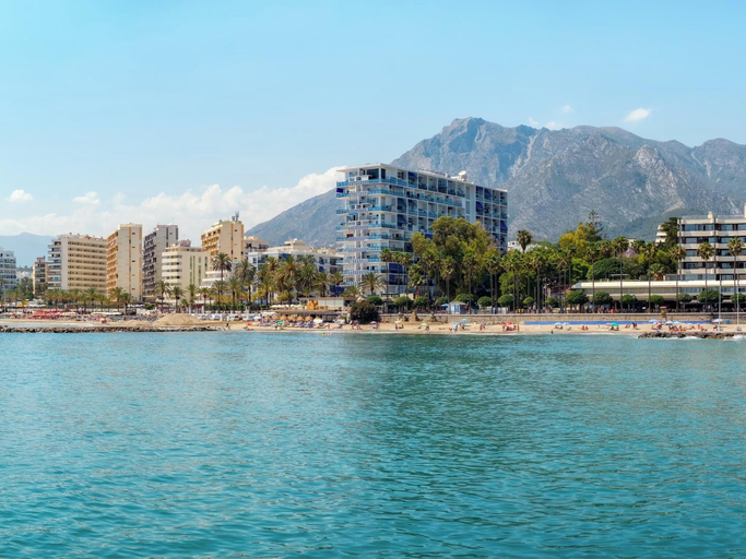 Miscellaneous 4, 2 Bed Gf Apt Near Puerto Banus, Málaga
