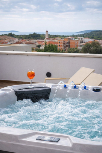 Sport & Beauty 5, Apartments Rooftop Mare Vista, Okrug