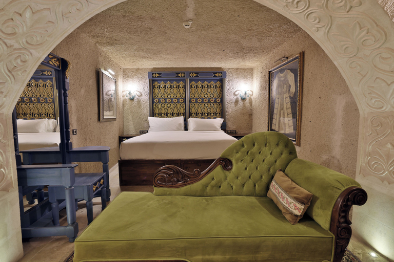 Bedroom 3, Elika Cave Suites Cappadocia, Curio Collection by Hilton, Ürgüp