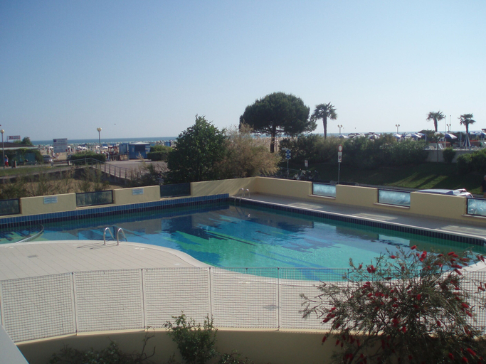 Others 3, Nice Apartment With Terrace and Swimming Pool, Venezia