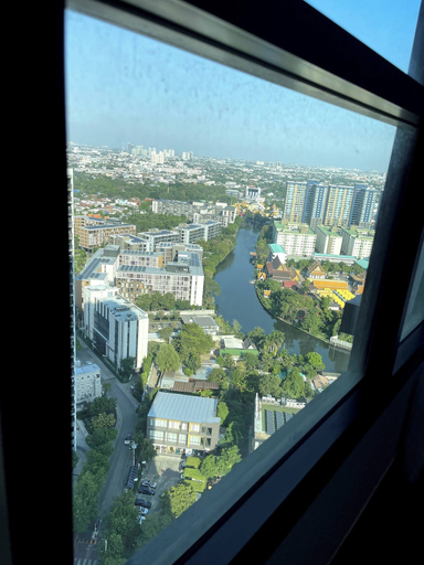 View from property 3, Octopus Suite on Highrise, Skytrain, Fast Wifi and AC, Wattana