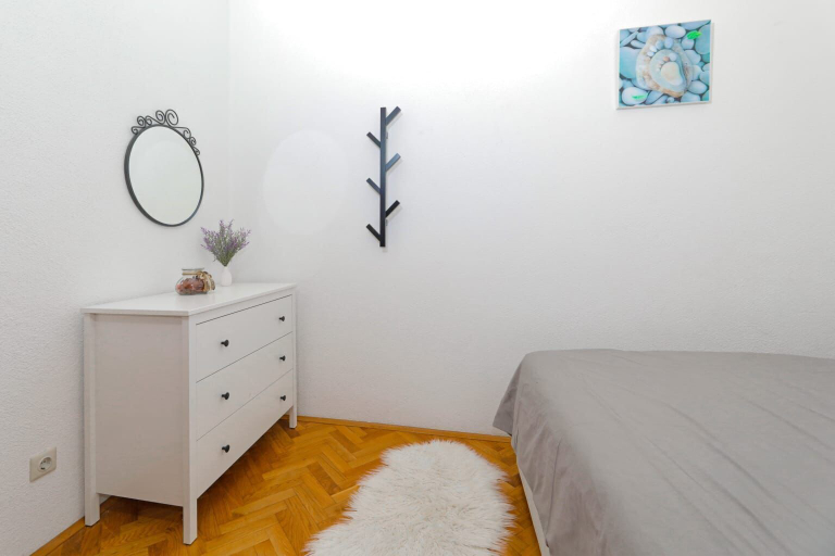 Bedroom 4, Apartments Tija, Okrug