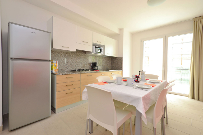 Interior 2, Comfortable Vacation Retreat With Balcony, Udine