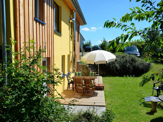 Exterior view 4, Charmante Ferienwohnung Vincent in Strandnaehe, Nordwestmecklenburg