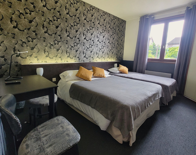 Bedroom 4, LOGIS Hôtel Le Merle Blanc, Saône-et-Loire