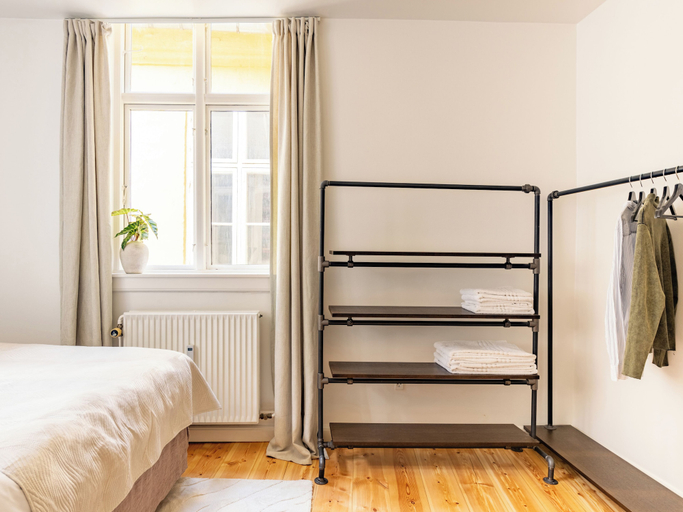 Room 2, Tivoli 2 - Spacious 3 Bedroom Near Tivoli, Copenhagen