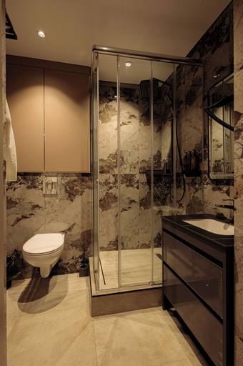 Bathroom 5, Europa, Semipalatinskiy