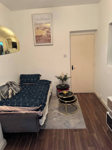 Interior 4, Modern 1-bedroom Flat in Trendy Leytonstone, London