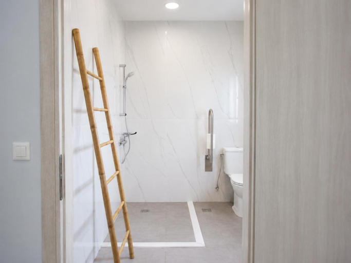 Bathroom 3, Blue Sea Paros Aegean Horizon, South Aegean