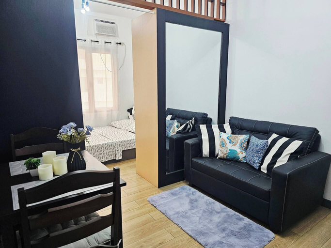 Living area, Paseo Verde Las Pinas - Sleeps 2 Adults & 2 Children, Las Piñas