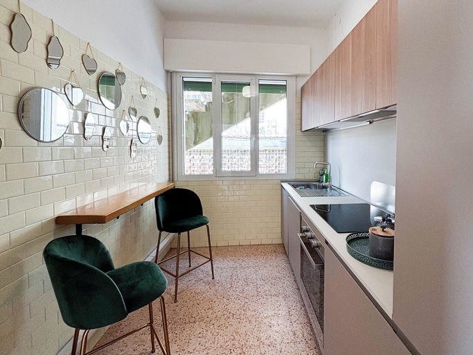 Interior 4, Seafront Apartment With Private Parking, Venezia