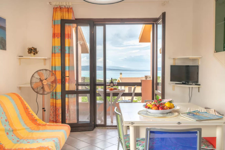 Dining 4, Comfort and Privacy for Four Guests, Sassari