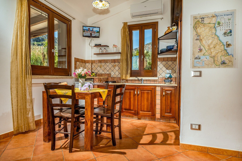 Others 3, Villa Elena 2 Km From the Natural Reserve of Zingaro, Trapani