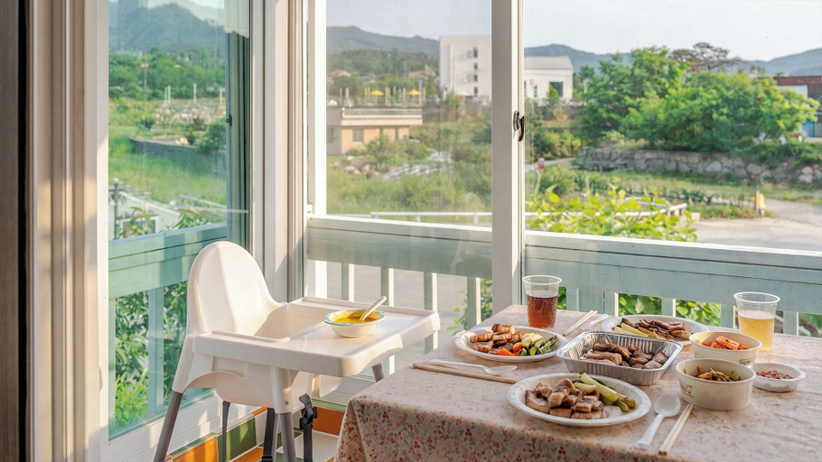 Food & Drinks 4, Gyeongju Liune Kids Pool Villa Pension, Gyeongju