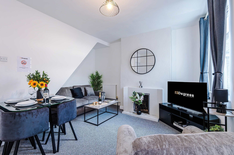 Room 4, Great 3-bed Home Perfect for Work Contractors, Cheshire West and Chester