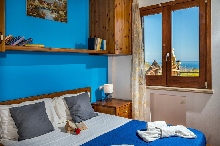 Others 4, Villa Elena 2 Km From the Natural Reserve of Zingaro, Trapani