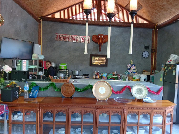 Food & Drinks 2, Baan Berm Family Inn, Mae Rim