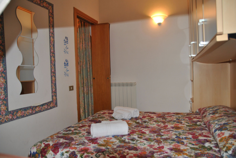 Others 2, Villa Barbie Between Terracina and Sperlonga, 400 mt From Beach, Latina