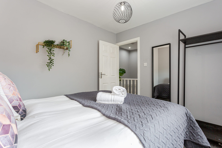 Room 3, Family Haven 5 min to City Centre 2 Free Parking, Manchester