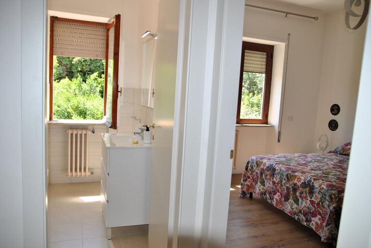 Bathroom 3, Casa Sofia air Conditioned Flat, Latina
