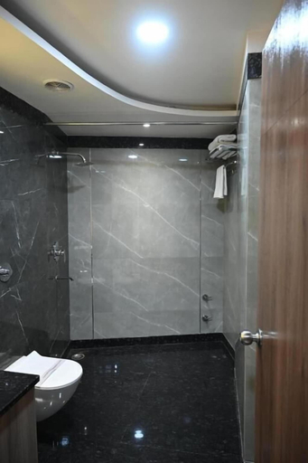Bathroom 5, Sainik Grand, Varanasi