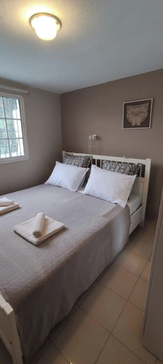 Room 2, Villa- Nea Kalikrateia - 2-bdroom apartment, Central Macedonia