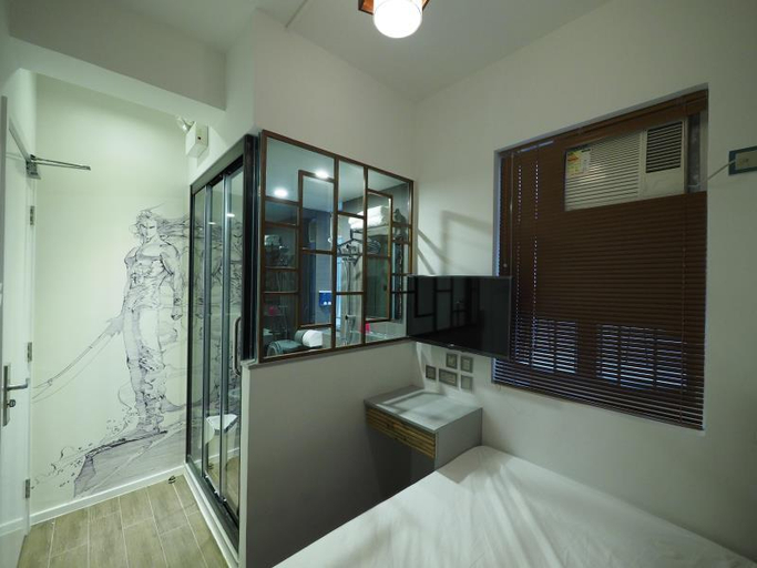 Bedroom 2, Panda's Hostel - Comics, Kowloon