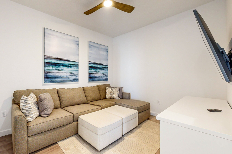 Living area 3, Two-story Townhouse With Private Pool, Screened Lanai, Washer/dryer, Polk