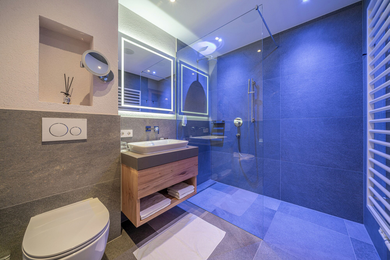 Bathroom 4, Natur & Alpinhotel Post, Imst