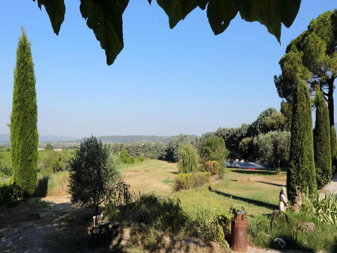 Others 4, Holiday Home in Pertuis with Pool and Views, Vaucluse