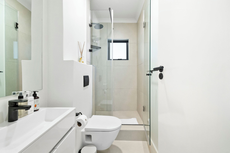 Bathroom 3, Luxurious Sea Point Studio Apartment, City of Cape Town
