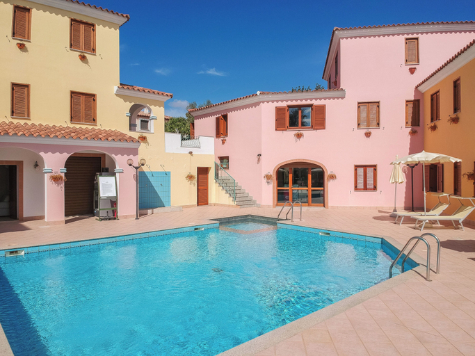 Pool 2, Idyllic Residence Cala Viola No1413, Nuoro