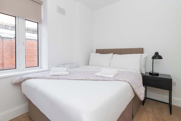 Room 4, AEA - Dean Swift Square, Dublin
