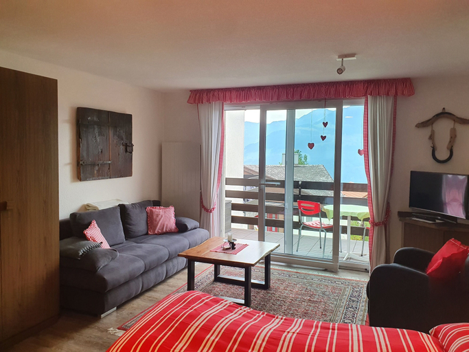 Others 5, Studio for 2-4 Guests With Balcony and Panorama View, Nidwalden