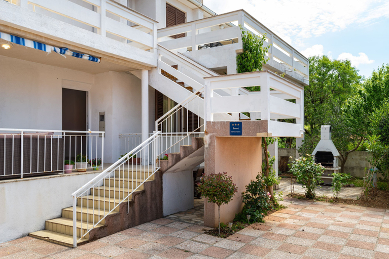 Others 4, Apartments Valy 5 Center Novalja, Novalja