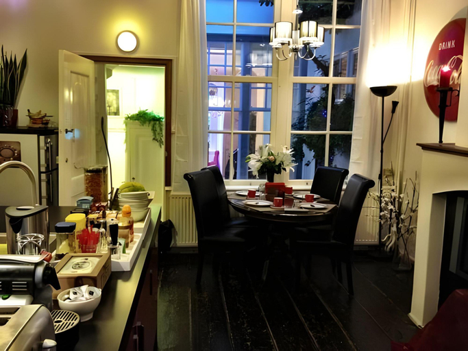 Food & Drinks 5, Tulip of Amsterdam, Amsterdam